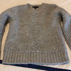Banana republic gray textured sweater